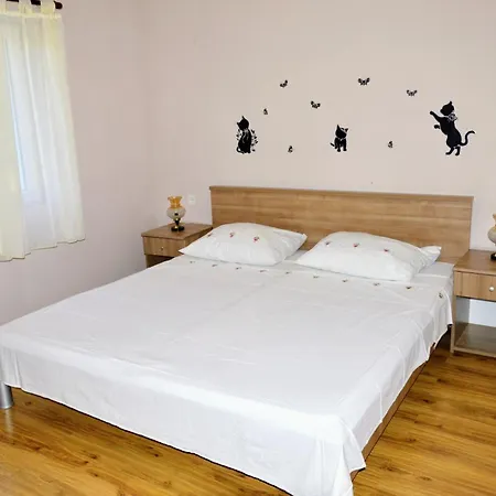 Cozy Seaside In *