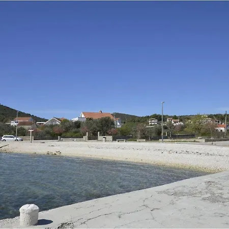 Cozy Seaside In Vinišće