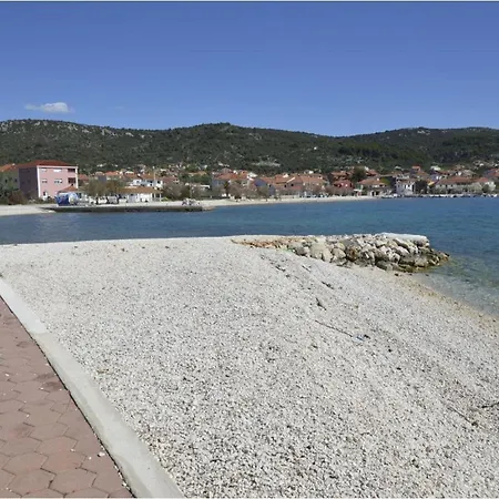 Cozy Seaside In * Vinišće